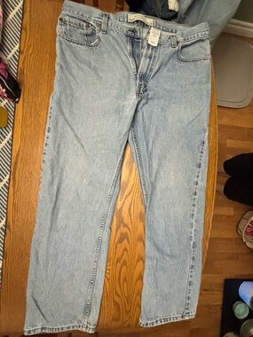 Levi’s Light Blue Denim Jeans